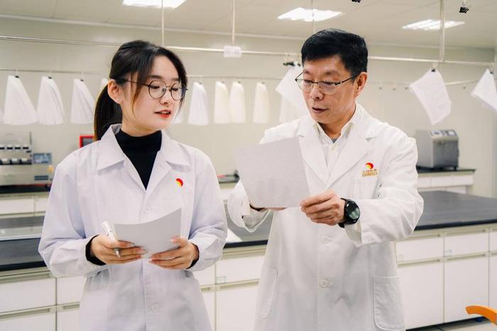 太陽紙業應廣東:當好“領頭雁”,讓企業涌動創新力