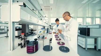 首個全球“限塑令”將于2024年出爐,食品飲料行業如何應對?