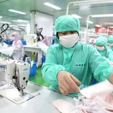 臨危受命轉(zhuǎn)產(chǎn)應(yīng)急物資,家紡企業(yè)扛起責(zé)任共同戰(zhàn)“疫”